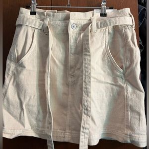 American Eagle High Rise Paperbag Skirt NWT